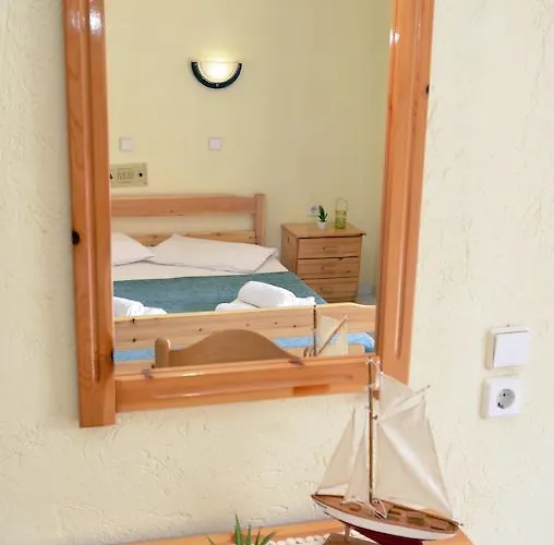 アパート Chrissi